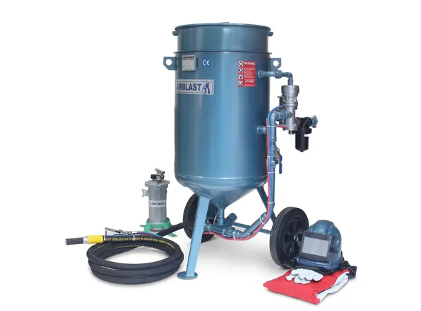SAND BLASTING MACHINE